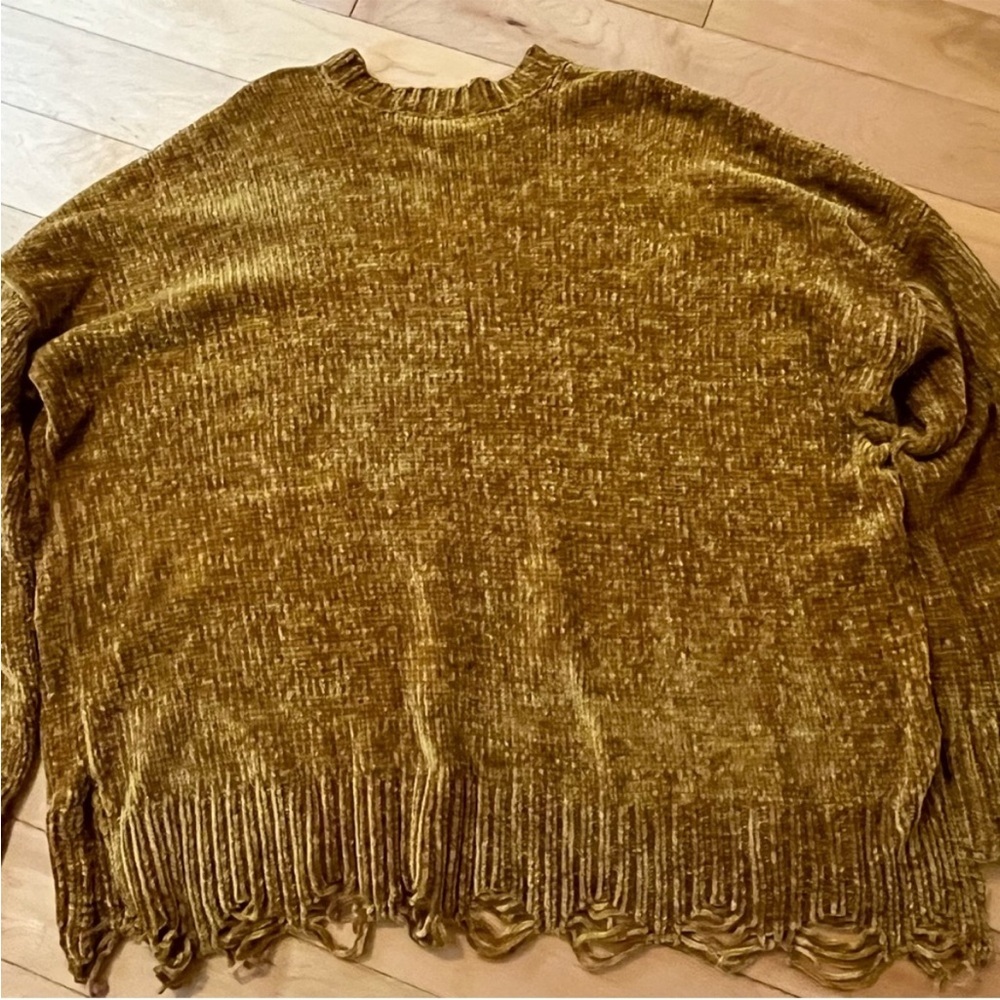 Show Me Your Mumu Fawn Sweater in Ochre Chenille size small - Picture 10 of 10